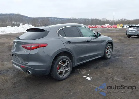 2019 Alfa Romeo Stelvio Awd z USA, uszkodzony, nr VIN ZASPAKAN3K7C32370